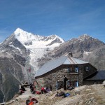 domhutte con weissorn e a destra il bishorn