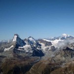 cervino e dent d'herens e sul fondo il bianco