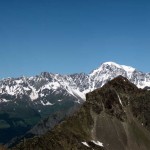 verso nord il grand combin e a sin le grandes jorasses