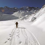 nel vallone con sul fondo la nord del petit combin