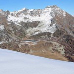 lago di andromia sormontato dal pizzo d'albiona
