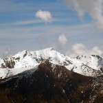 in primo piano il bec di nona e dietro il mombarone