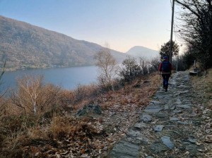 scorcio-sul-lago