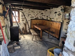 interno-del-bivacco